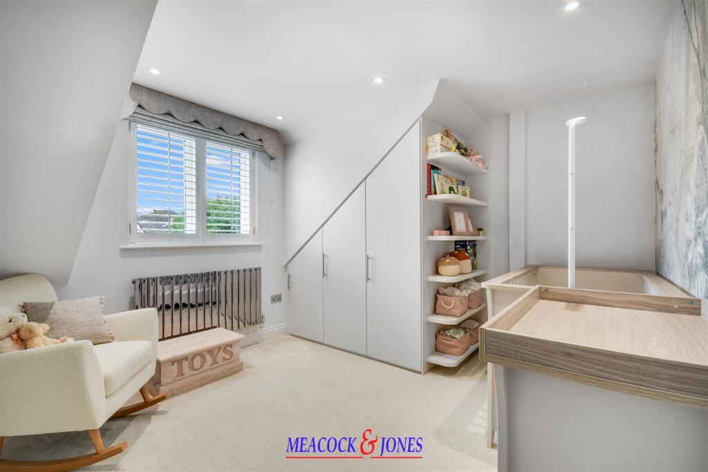 Hunter Avenue, Shenfield, Brentwood photo 3