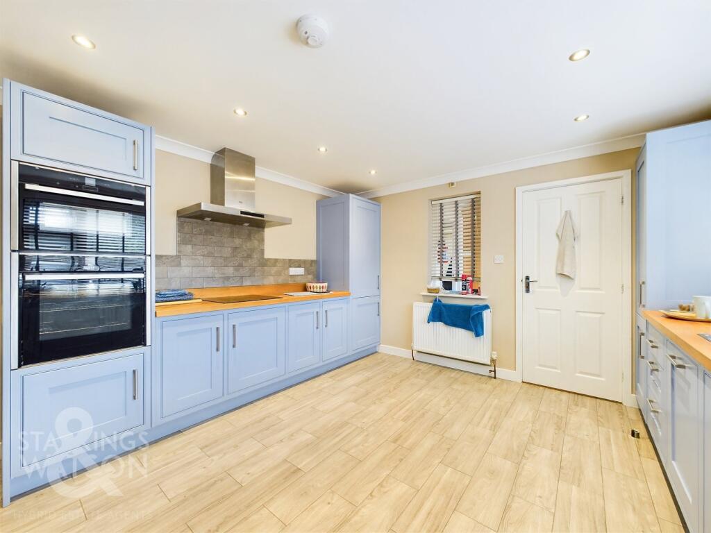 House in Mid Suffolk, Botesdale - View 2