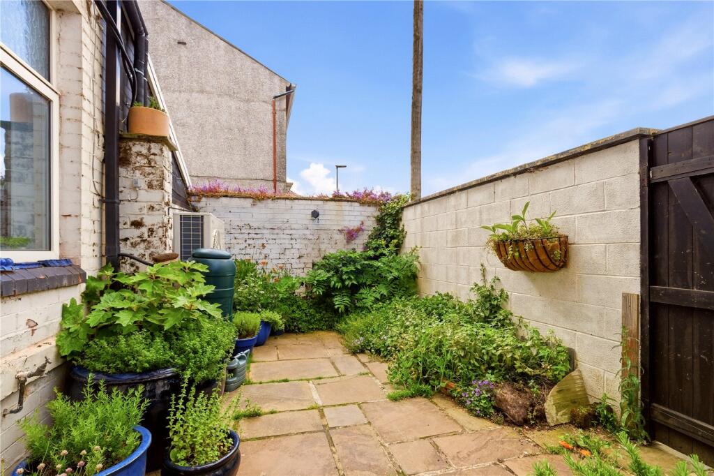 House in Darwen, Hollins Grove, Earcroft - View 5
