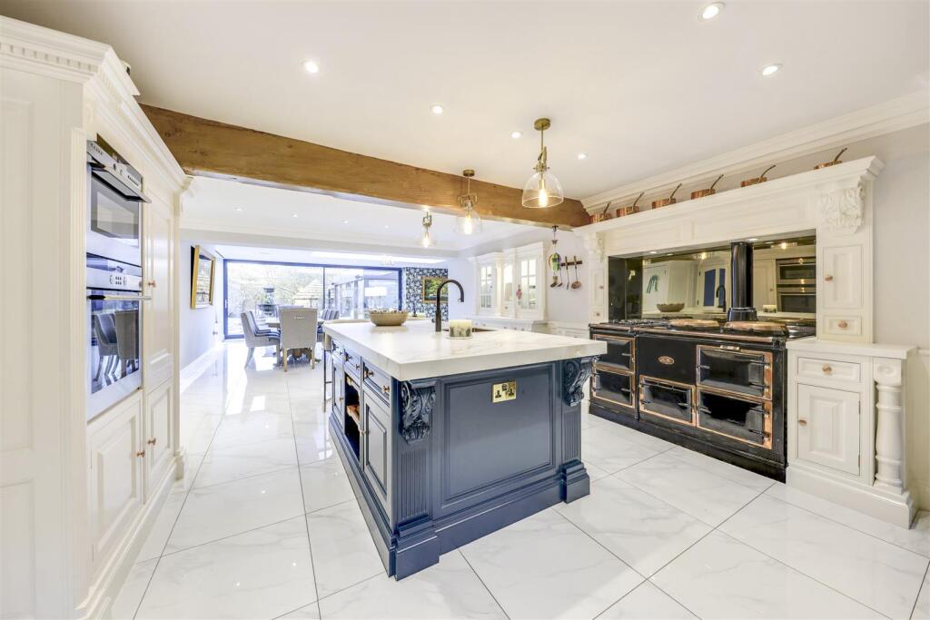 Additional image 17 of The Hollies, Alden Road, Helmshore, Rossendale - Over 9,000sqft - One Of Rossendale's Most Incredible Properties