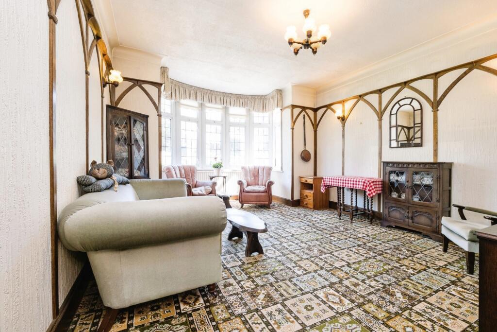 The Charter Road, Woodford Green, IG8 photo 4