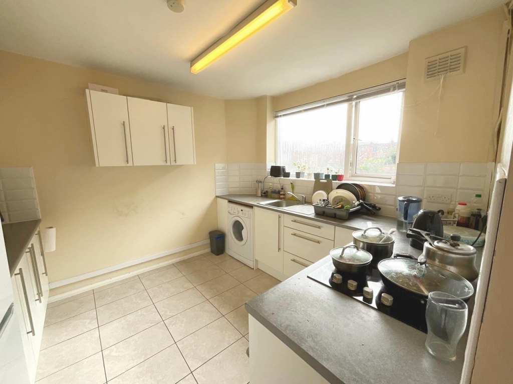 Albany Court, Brunswick Road, Earlsdon, Coventry photo 3