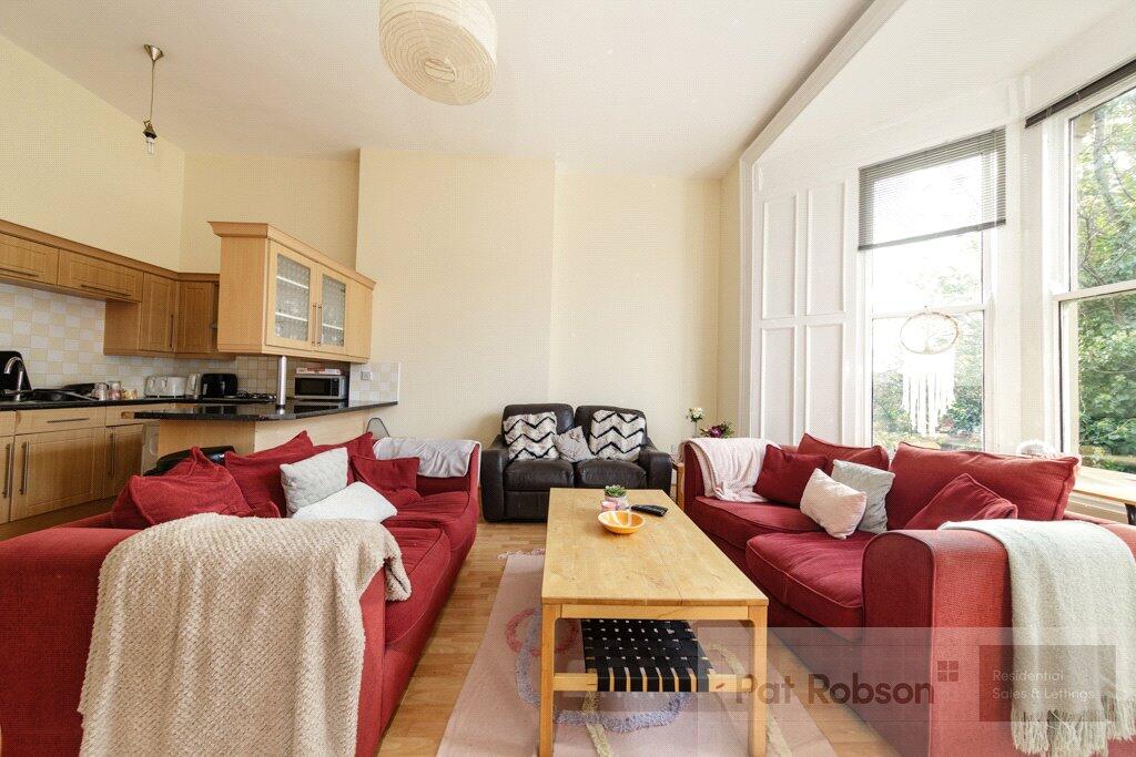 Apartment in Newcastle upon Tyne - View 4
