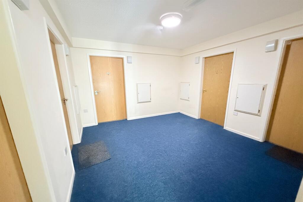 Apartment in Warrington - View 5