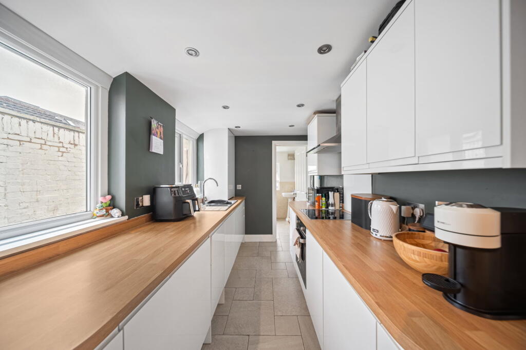2-bed terraced on Queens Road, Chislehurst, BR7 5AZ, £475,000