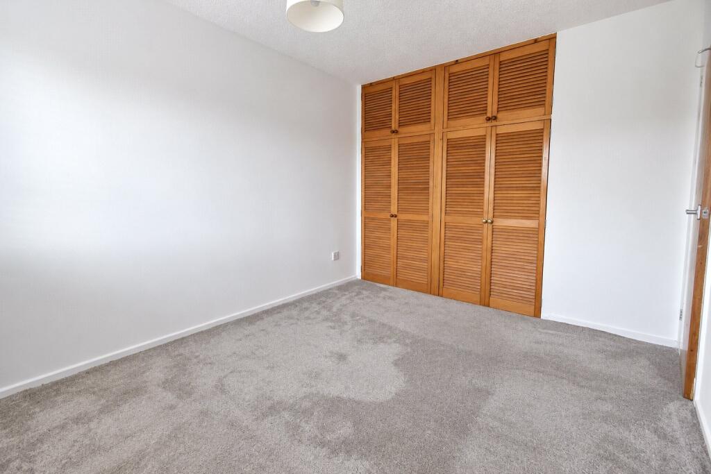 House in Flitwick, Central Bedfordshire - More