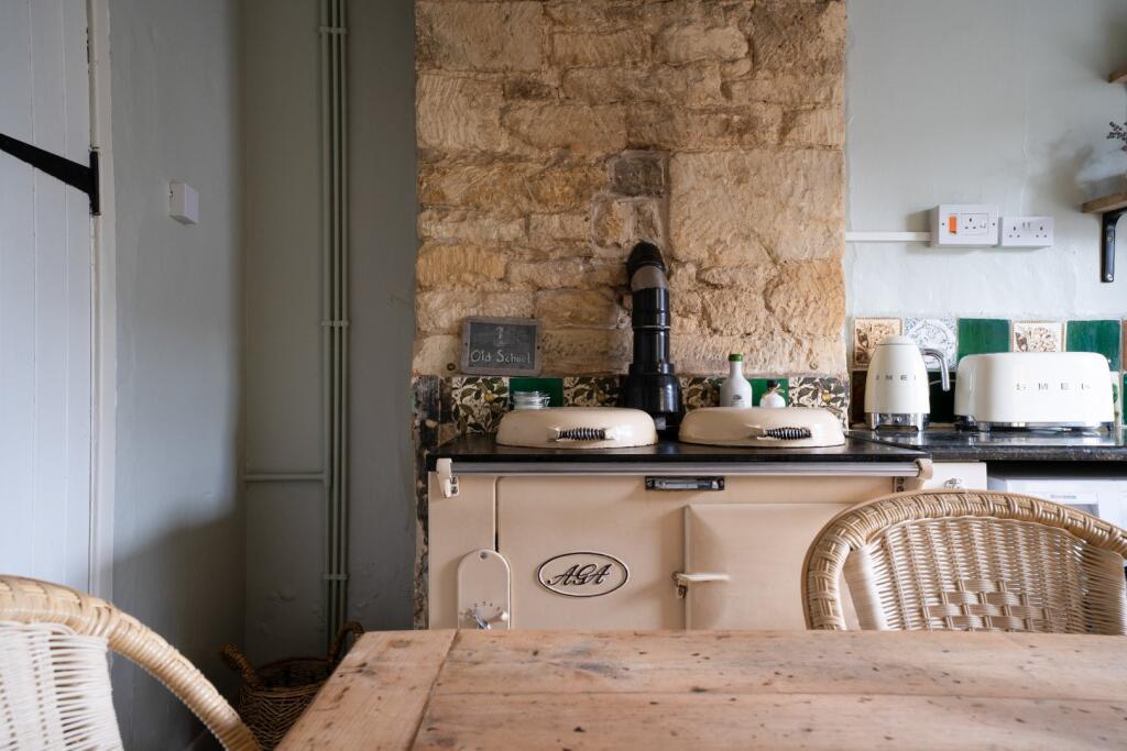 House in Bourton-on-the-Hill - More