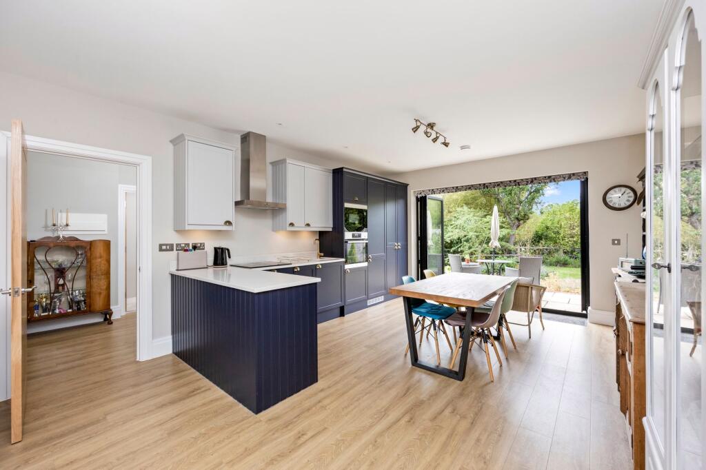 House in Brighton - View 4