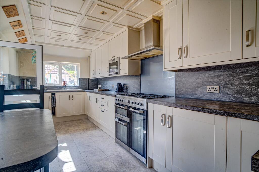 Kingshill Road, Old Town, Swindon, Wiltshire, SN1 photo 2