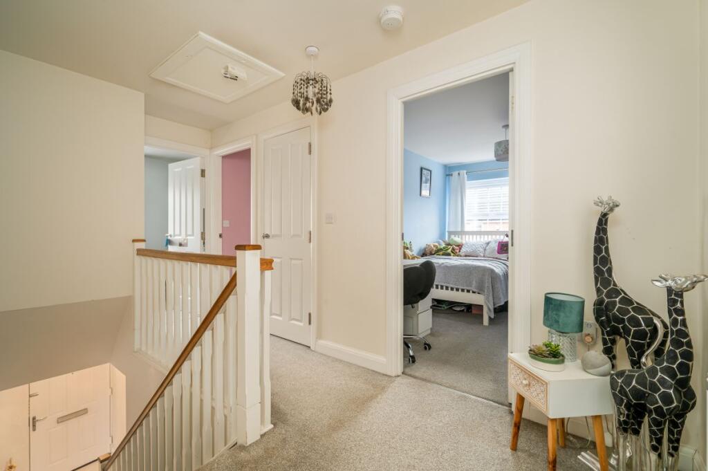 Additional image 17 of Heathfield Lane, Birkenshaw