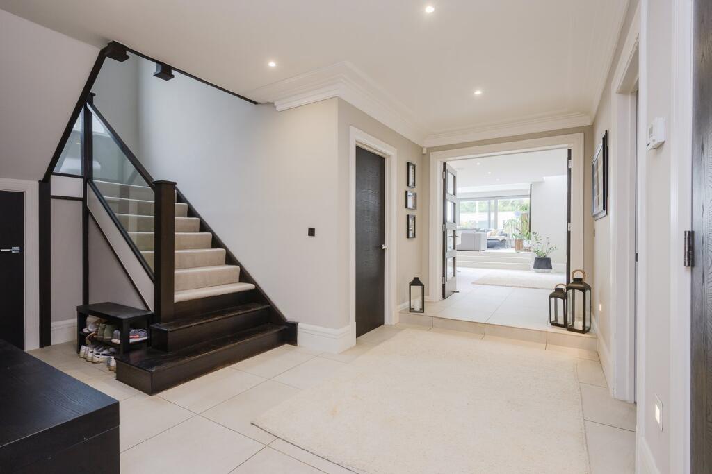 Drakes Close, Esher, KT10 – pohled 6