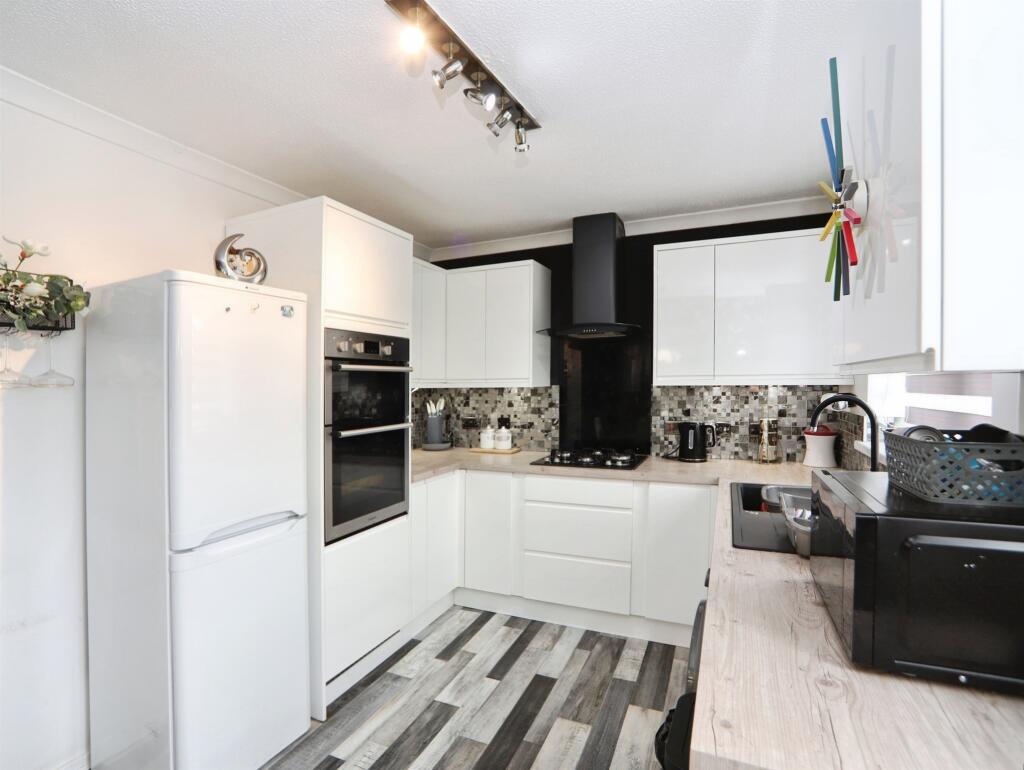 House in Cardiff, Llanharan - More