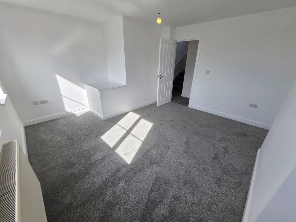 House in Doncaster - View 4