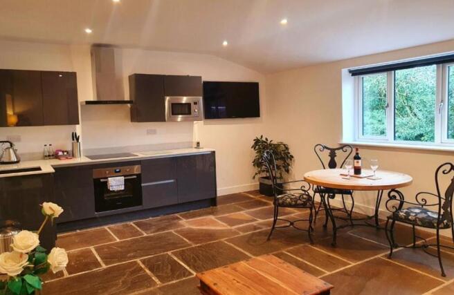 prioryscortonapartmentkitchen.jpg