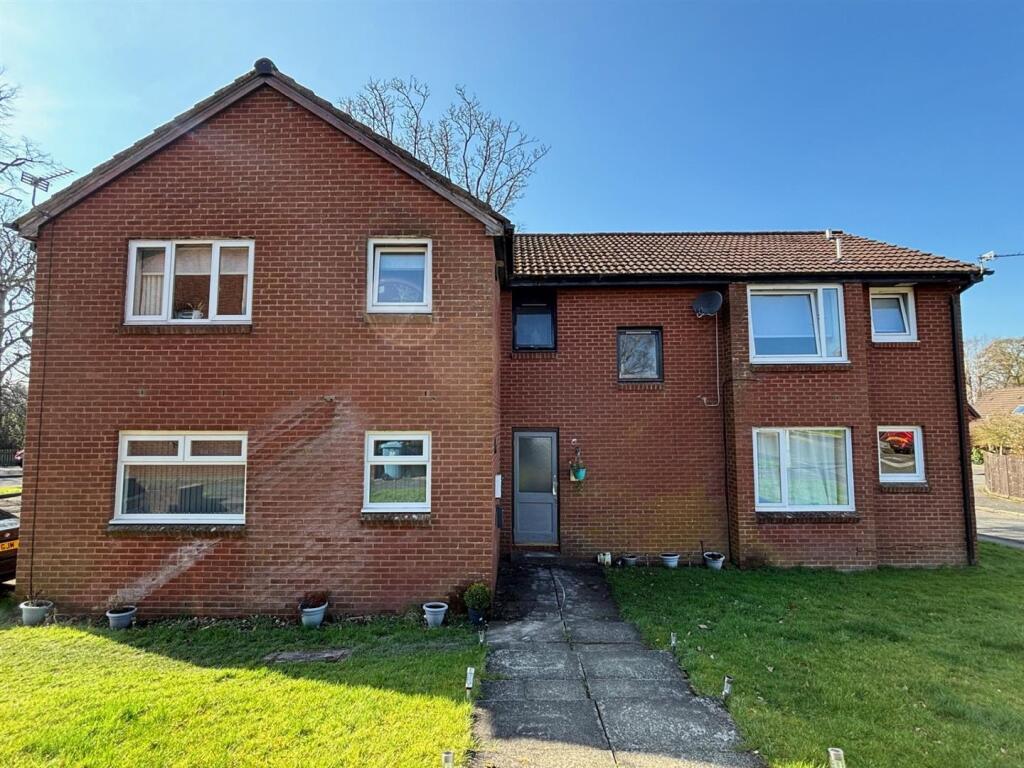 Main image of property: Alford Quadrant, Coltness
