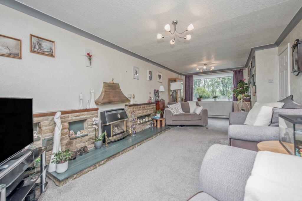Milford Grove, Gomersal, Cleckheaton, West Yorkshire, BD19 photo 2