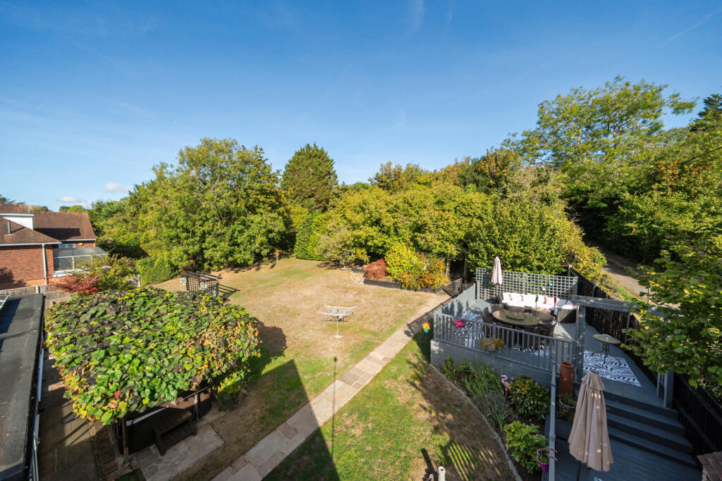 House in London - View 5