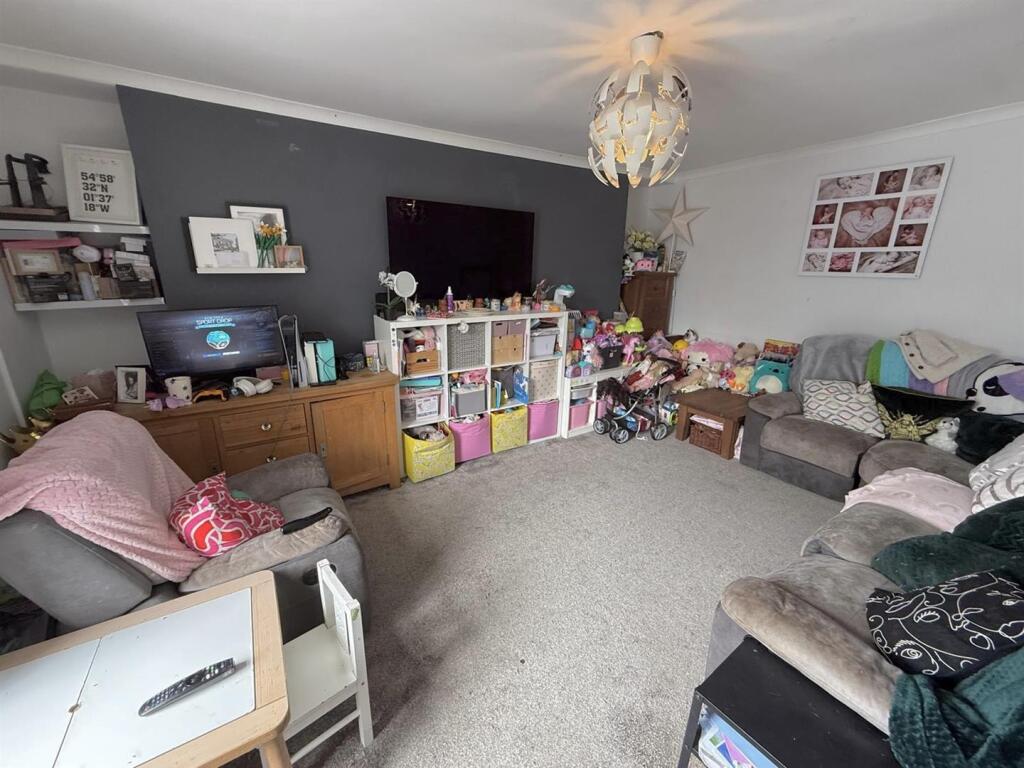 House in Hirwaun - View 2