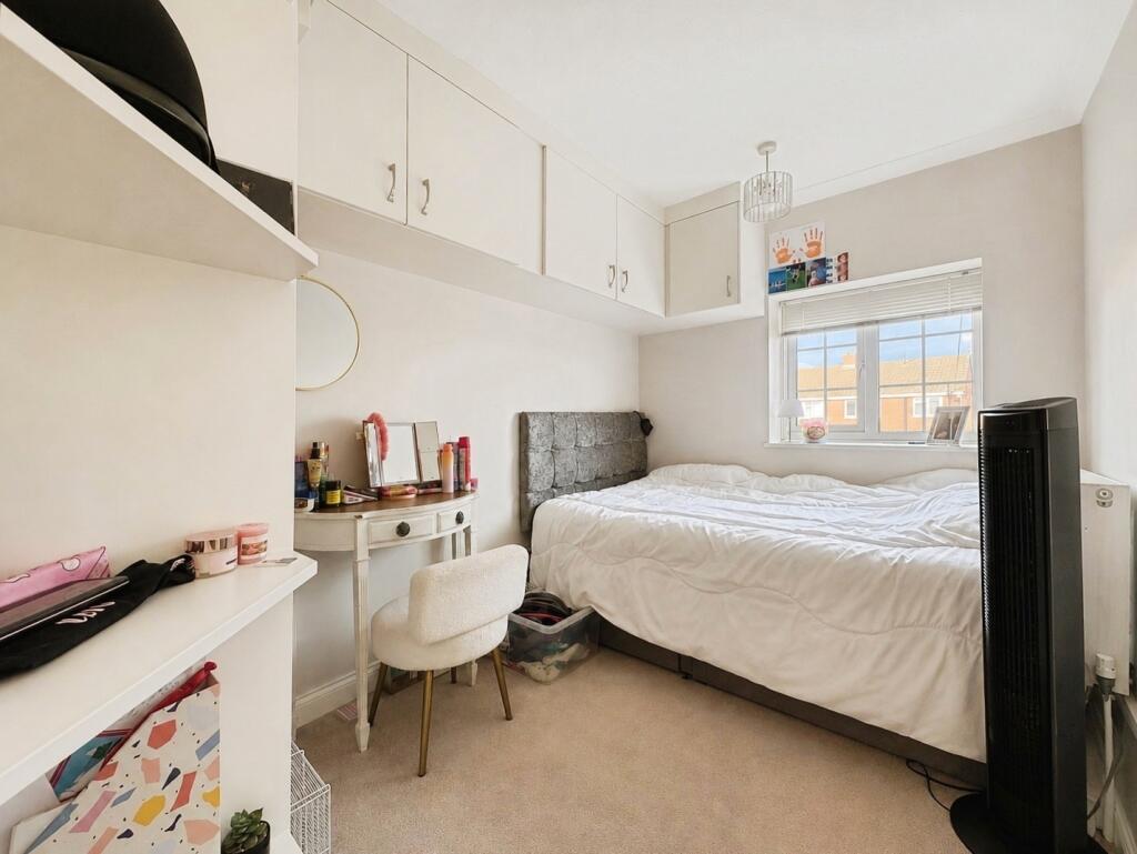 House in Waverley, Weybourne, Farnham - More