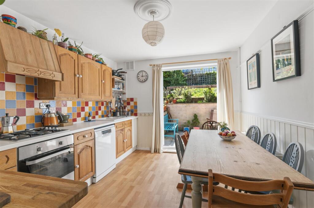 House in Lewes, Upper Pells - More
