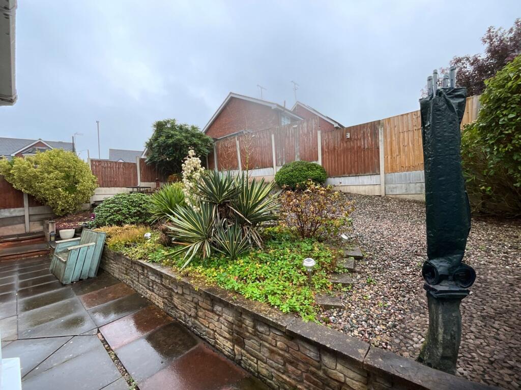Redhill Drive, Tean, ST10 photo 4