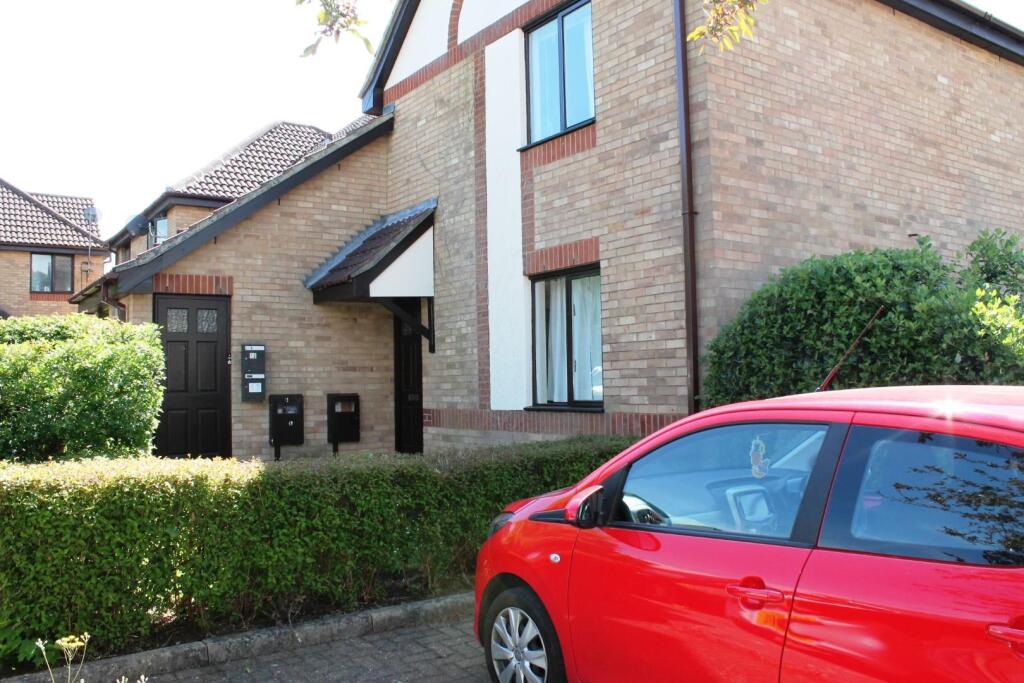 Main image of property: Pimpernel Grove, Walnut Tree, Milton Keynes, MK7