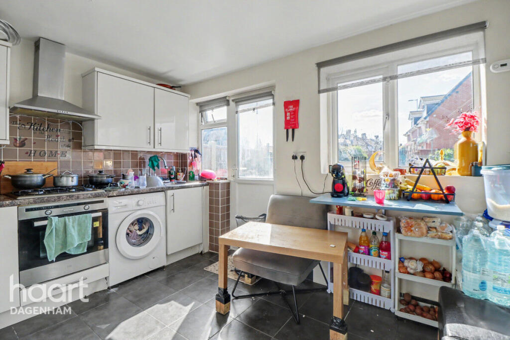 Orchard Road, Dagenham - More