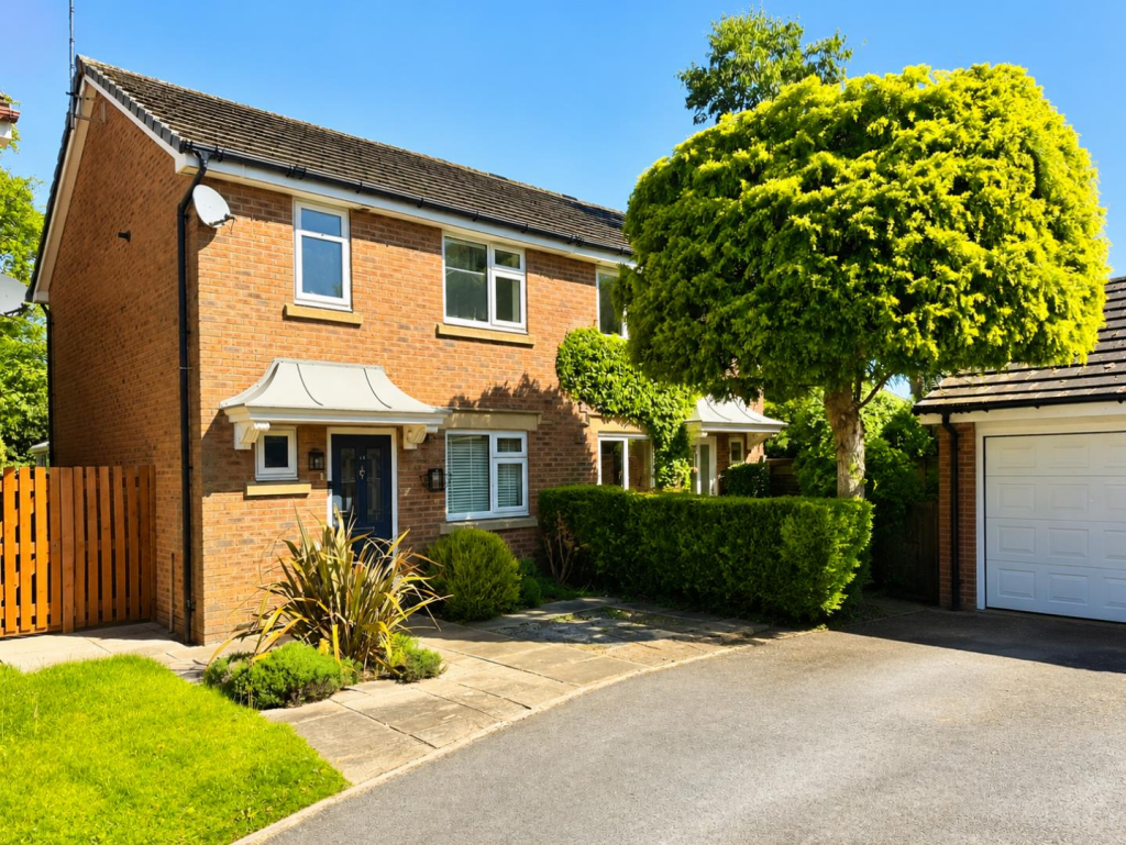 Main image of property: Glenside Drive, Wilmslow