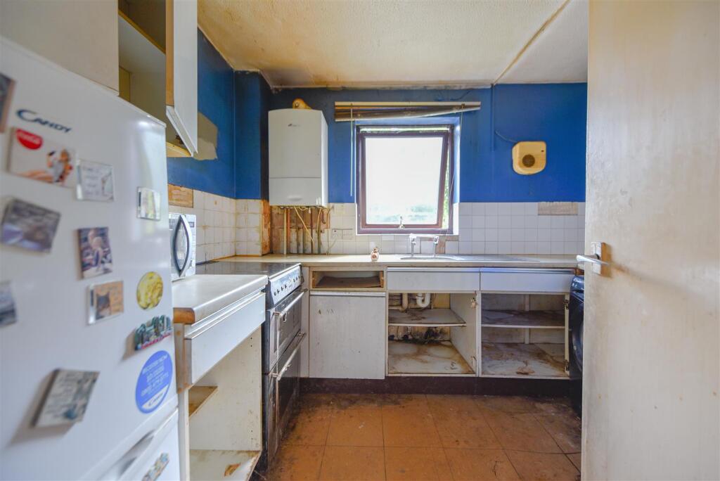 Apartment in Hemel Hempstead - View 4