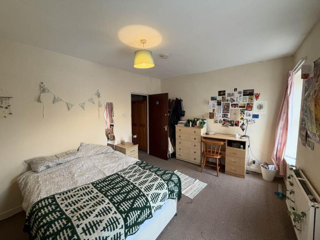 House in Cardiff, Maindy, Cathays - View 3