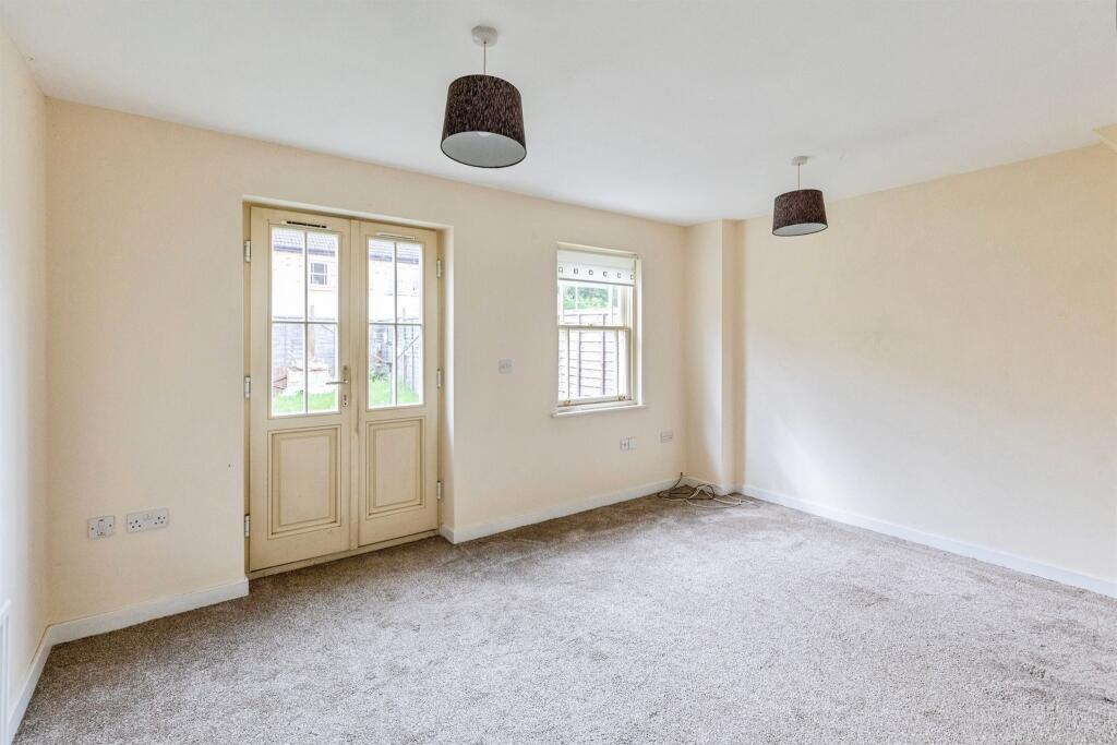 Chapman Road, Wellingborough photo 4