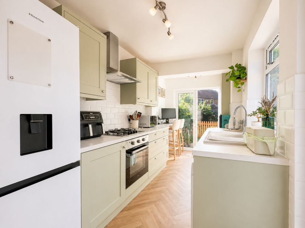 House in Colchester, Myland, Mile End - More