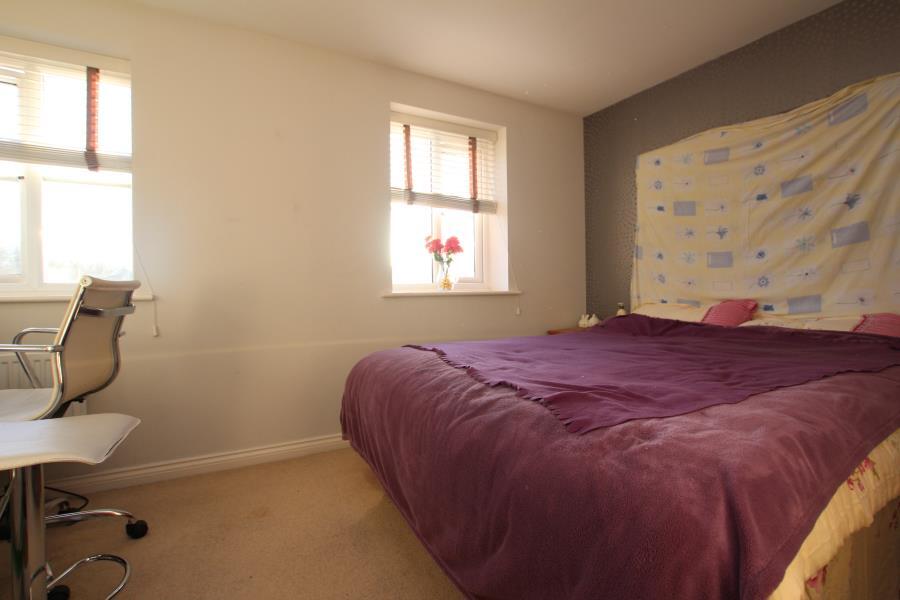 5 bedroom terraced house for rent