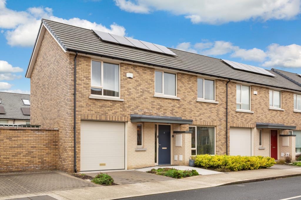 Main image of property: 11 Pelletstown Avenue, Rathborne, Ashtown, Dublin 15, D15 AWF5