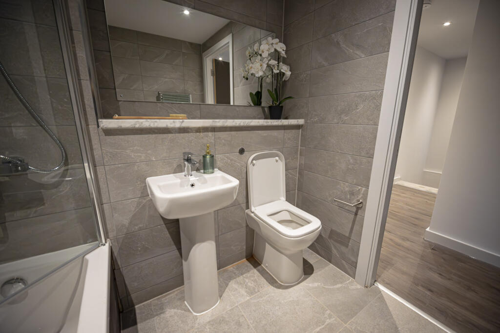 Apartment in Manchester - View 4