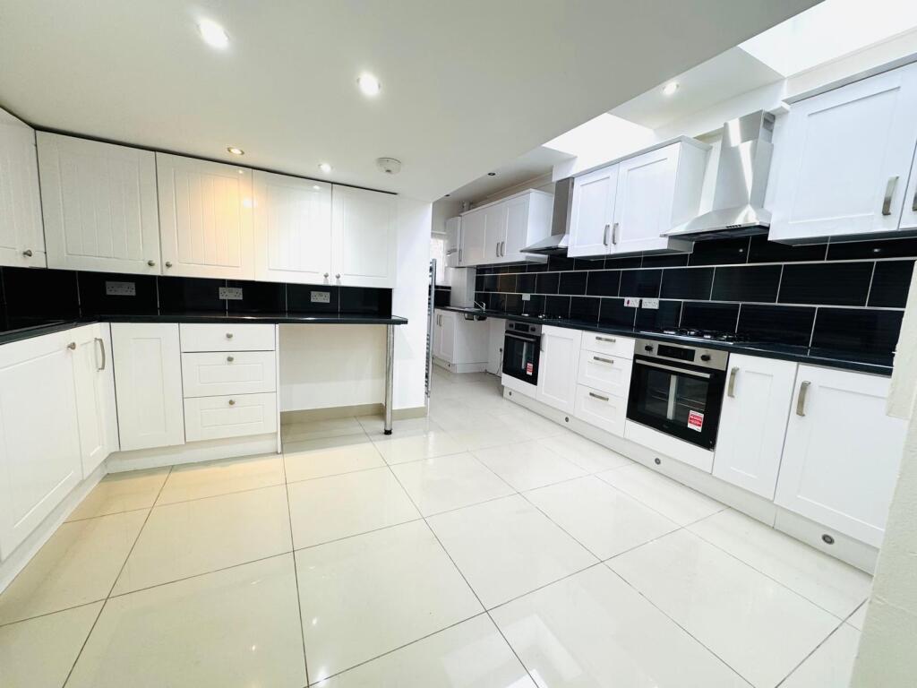 Main image of property: Oakfield Road, East Ham, E6