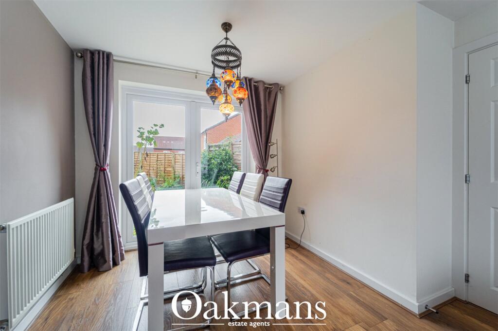 House in Birmingham, West Midlands - More