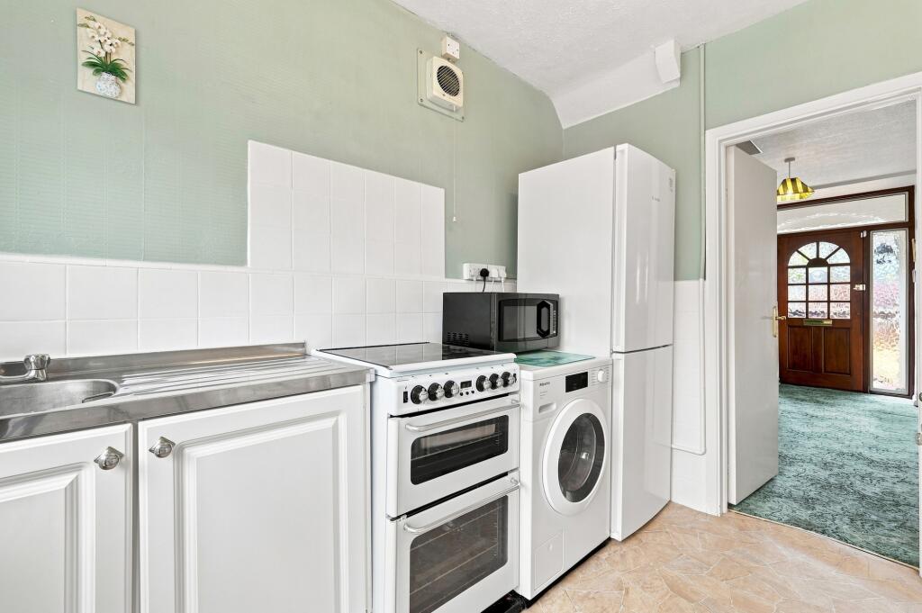 House in Romford - View 3