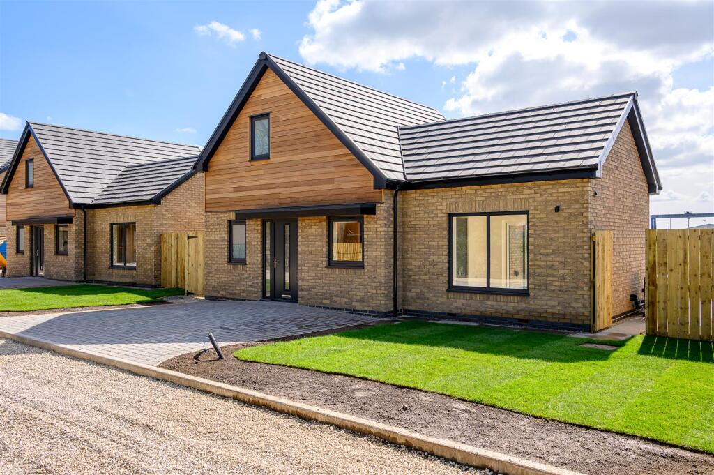 Main image of property: Lea Gardens, Lea Way, Huntington, York, YO32 9PE