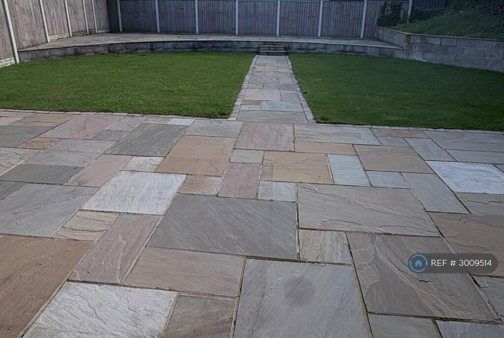 House in Preston - View 5