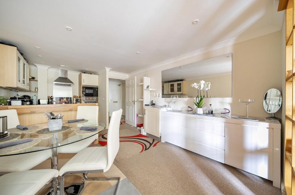 Somerton Road, Street, BA16 photo 5
