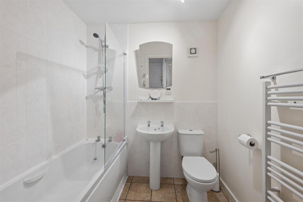 Apartment in Lymm, Deansgreen - More