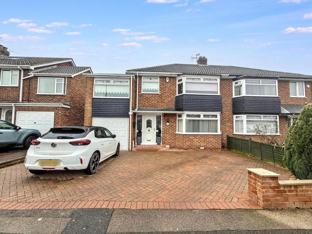 4-bed semi-detached on Fairwell Road, Fairfield, Stockton, Stockton-on-Tees, TS19 7HX, £240,000