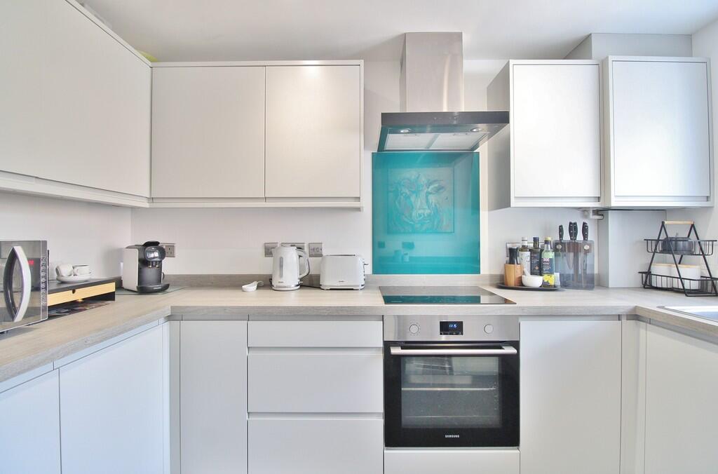 House in Portsmouth - View 2