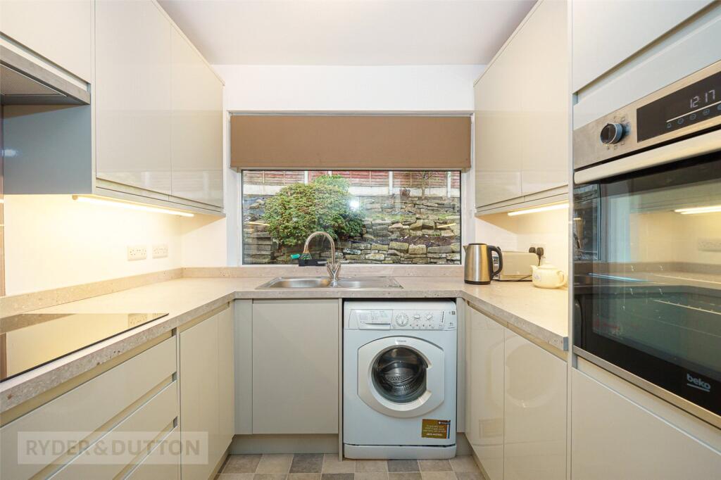 House in Huddersfield - View 2