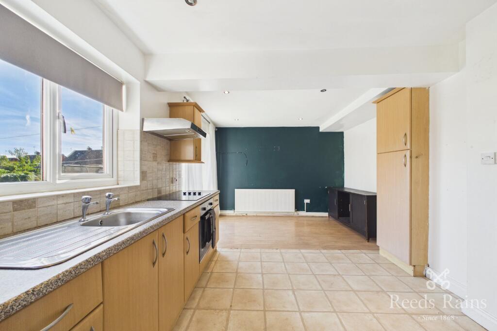 House in Rotherham, Thurcroft - View 4