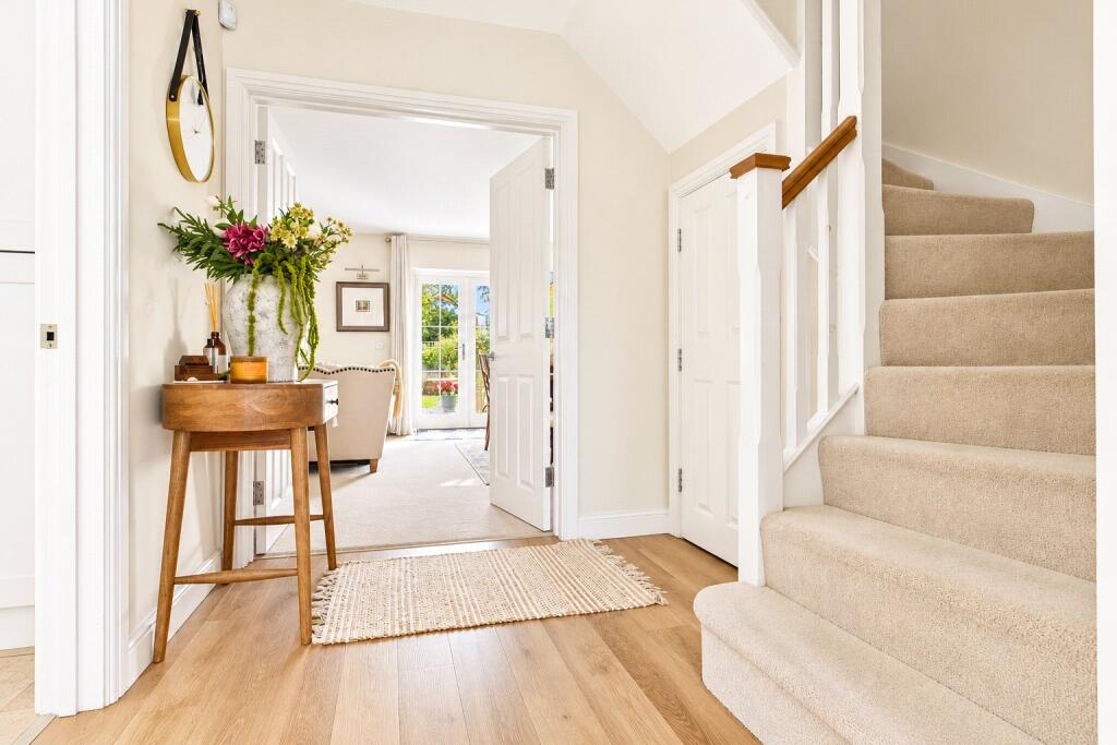 House in Reading - View 5