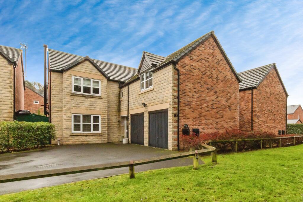 Main image of property: Leat Place, Bollington, Macclesfield, Cheshire, SK10