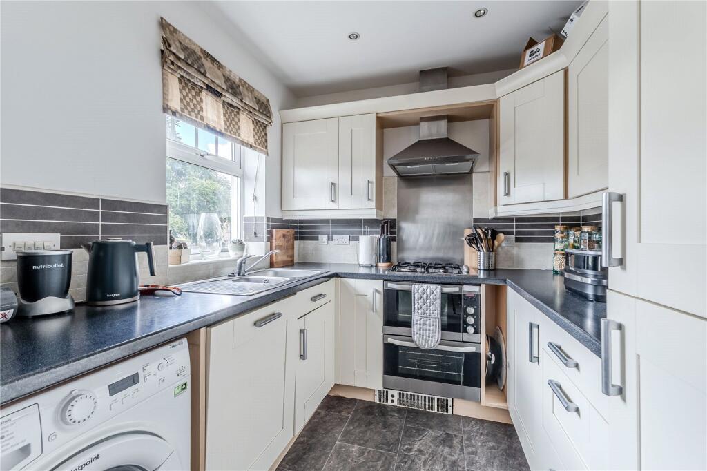 Apartment in Leeds - View 3