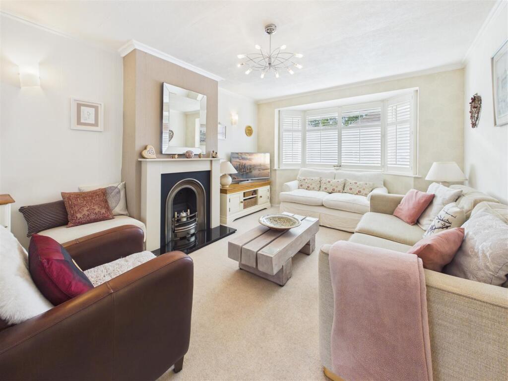 House in Kingston upon Thames - View 3